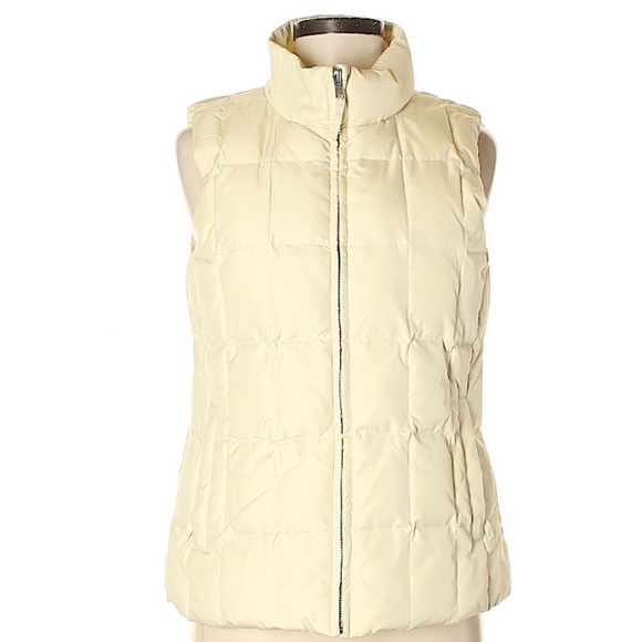 GAP Puffer Vest - Picture 7 of 12
